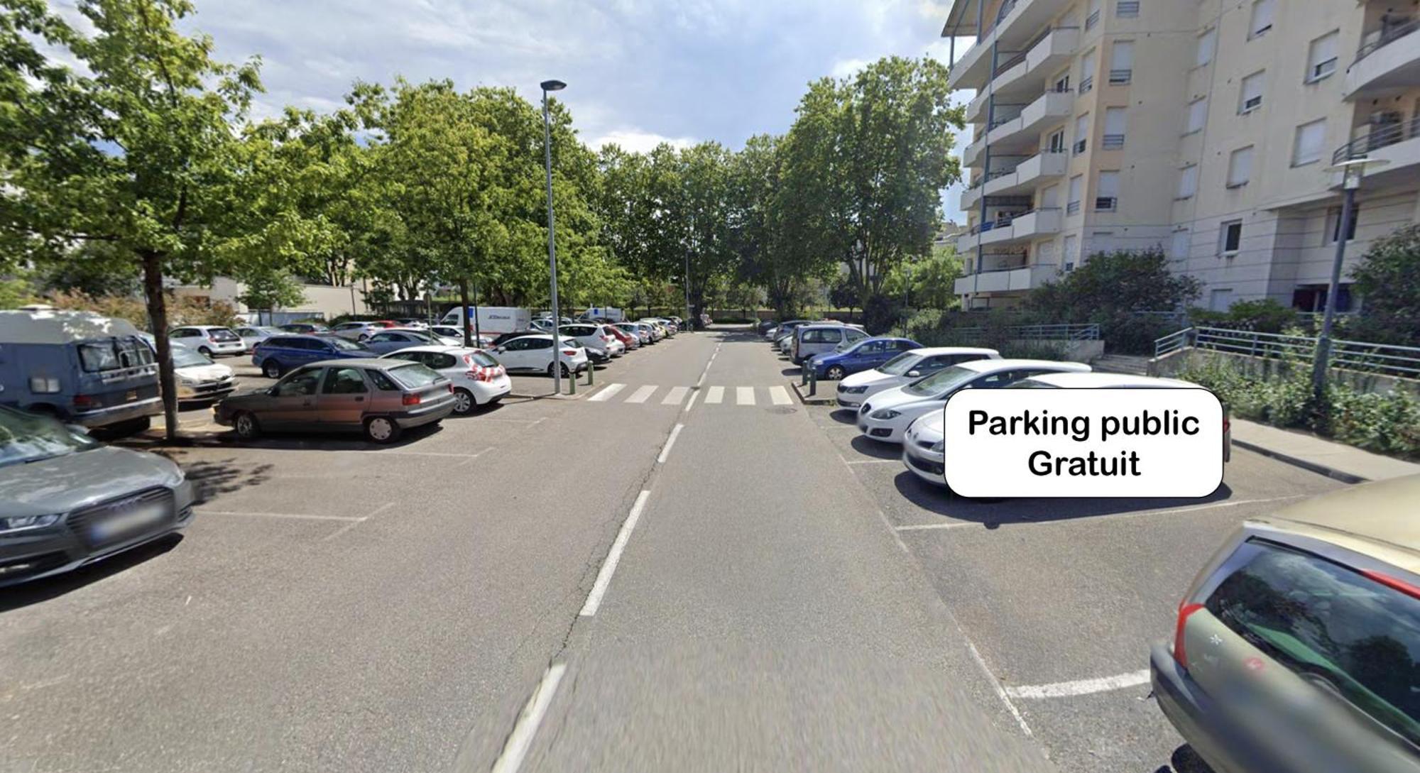 Superbe Appartement - Parking Gratuit - 4 Personnes Шамбери Экстерьер фото